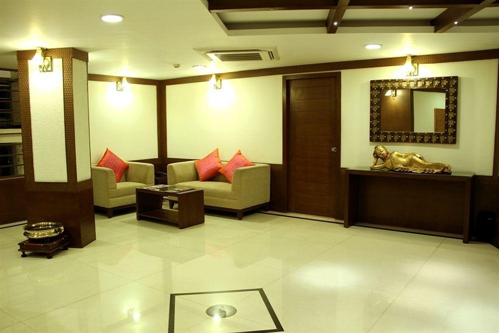 Brunton Heights Executive Suites Bangalore Esterno foto