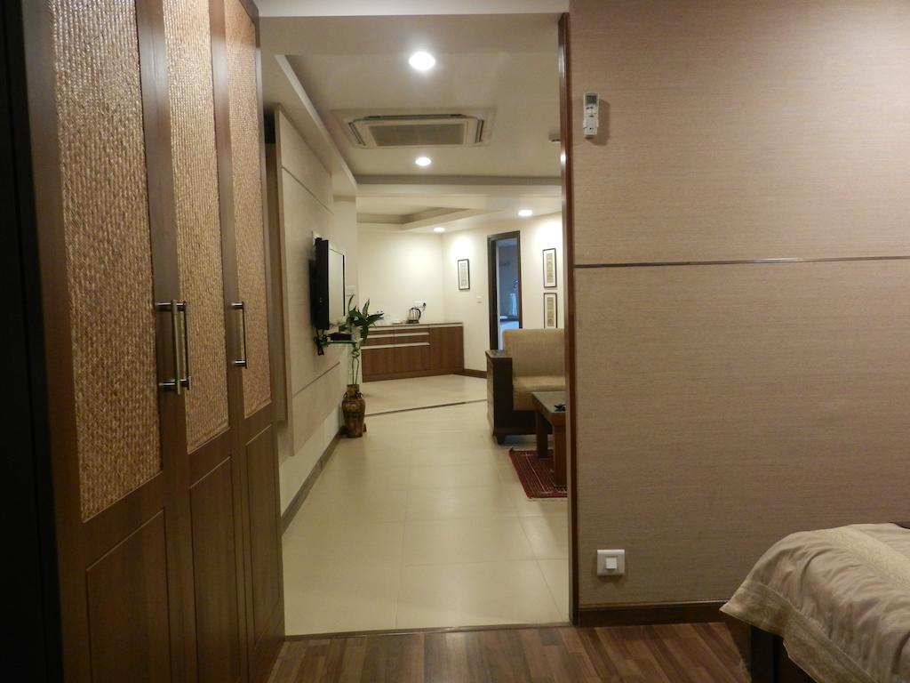 Brunton Heights Executive Suites Bangalore Esterno foto