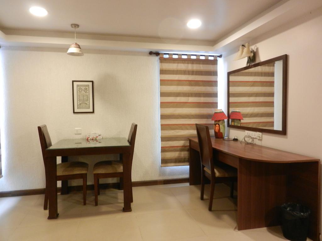 Brunton Heights Executive Suites Bangalore Esterno foto