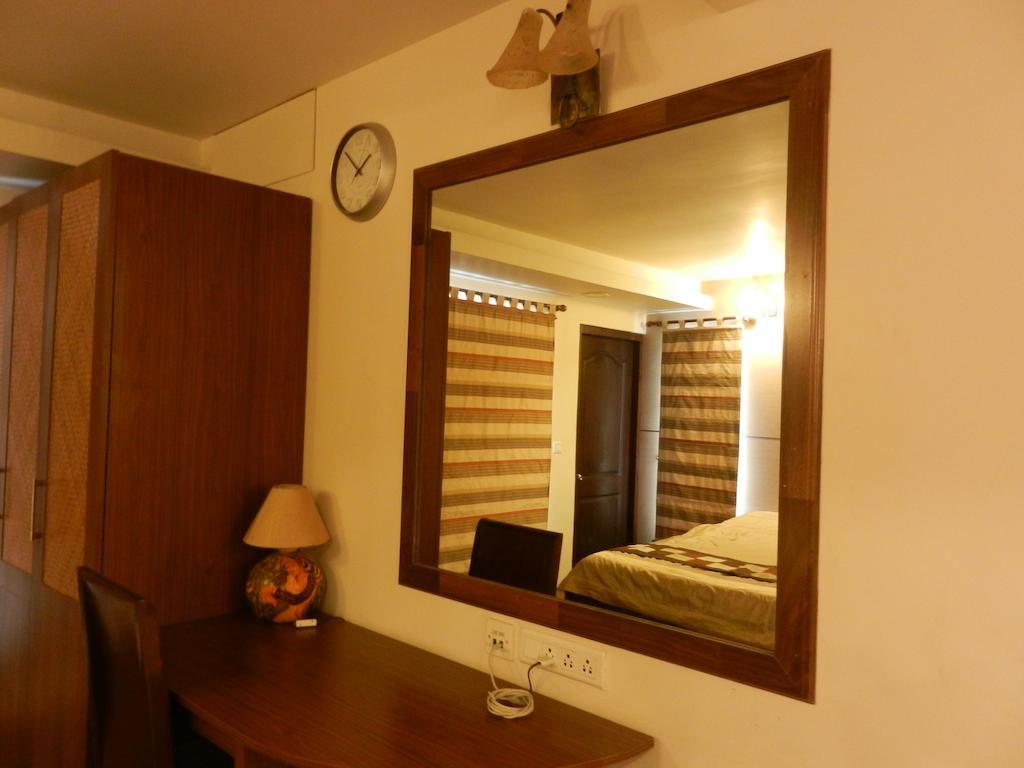 Brunton Heights Executive Suites Bangalore Esterno foto