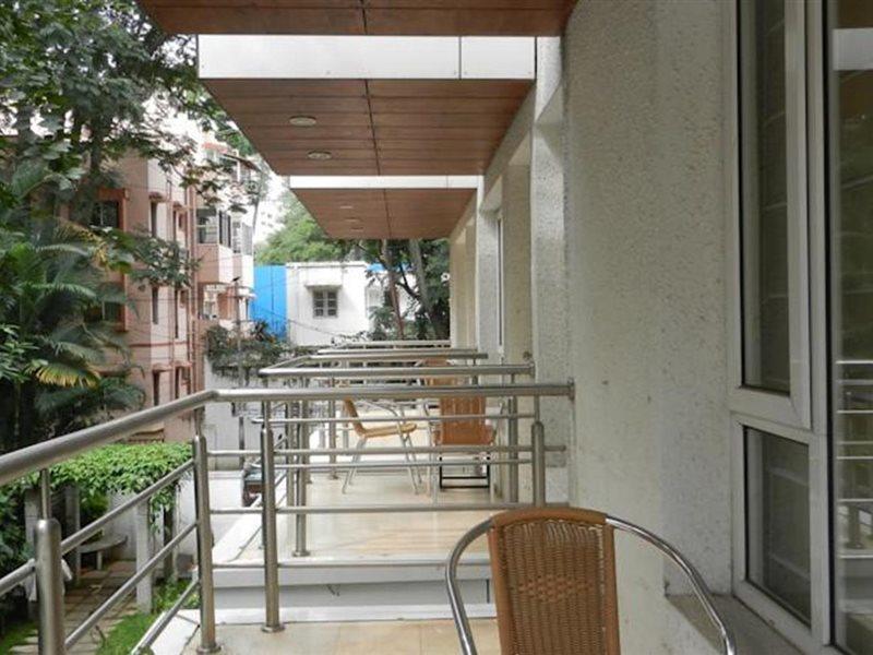Brunton Heights Executive Suites Bangalore Esterno foto
