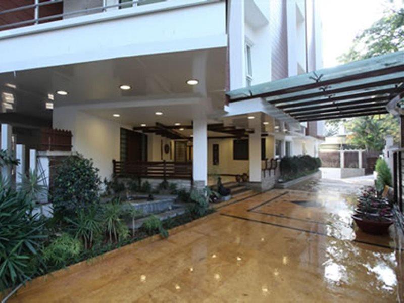 Brunton Heights Executive Suites Bangalore Esterno foto