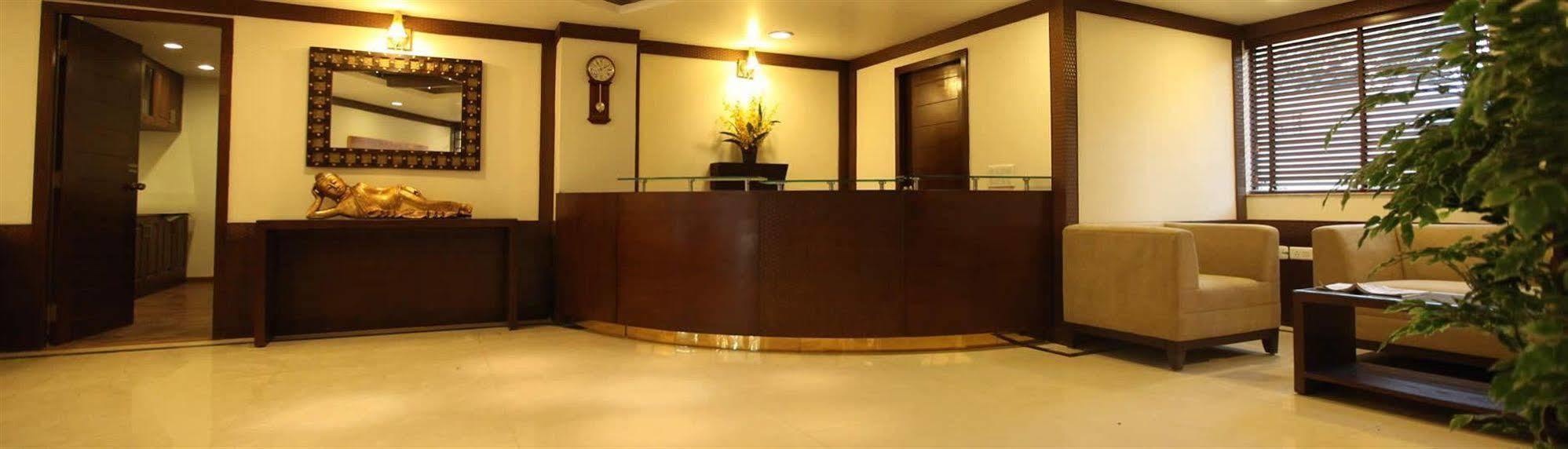 Brunton Heights Executive Suites Bangalore Esterno foto